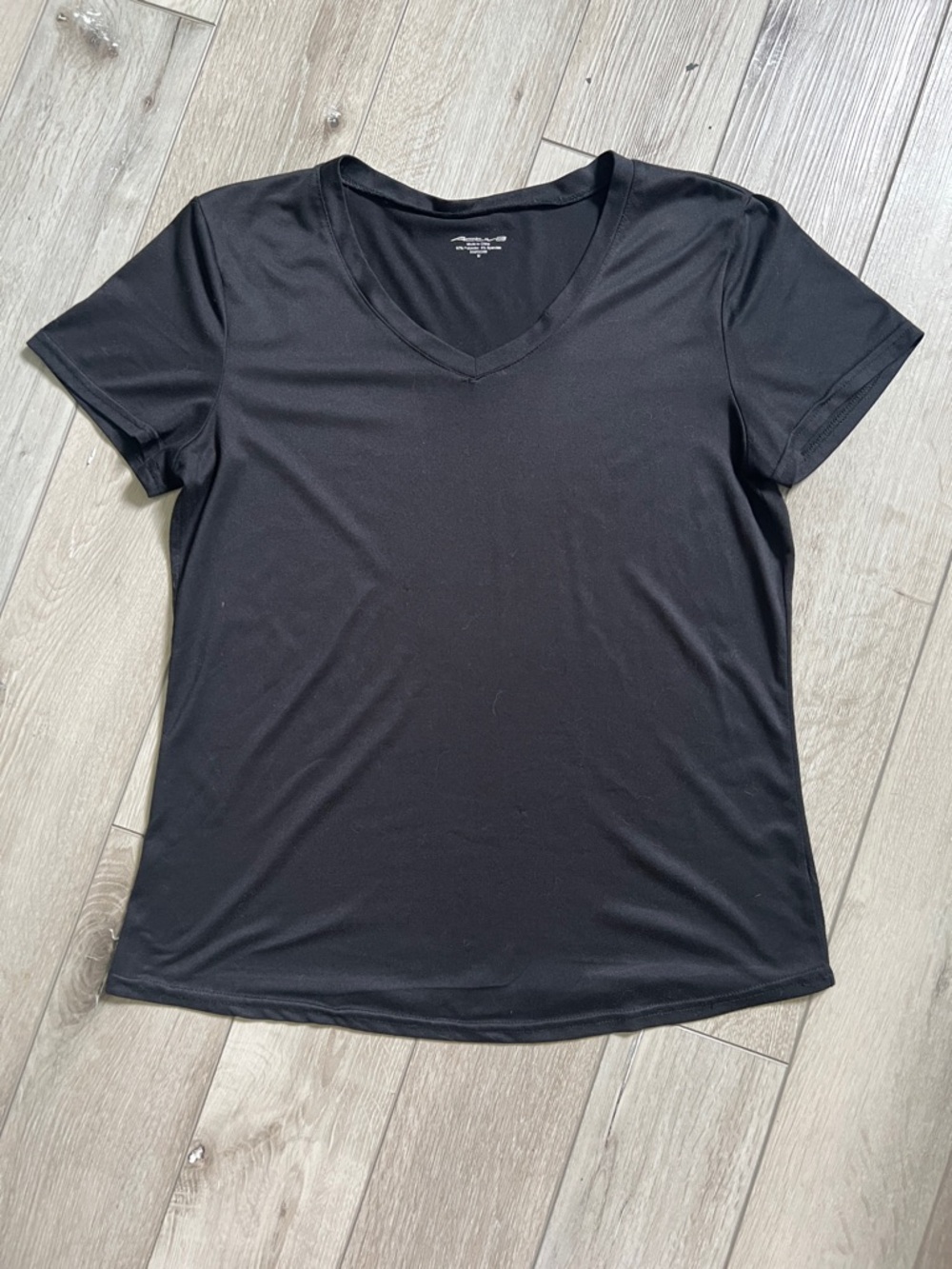 Activ8 V-Neck Tee